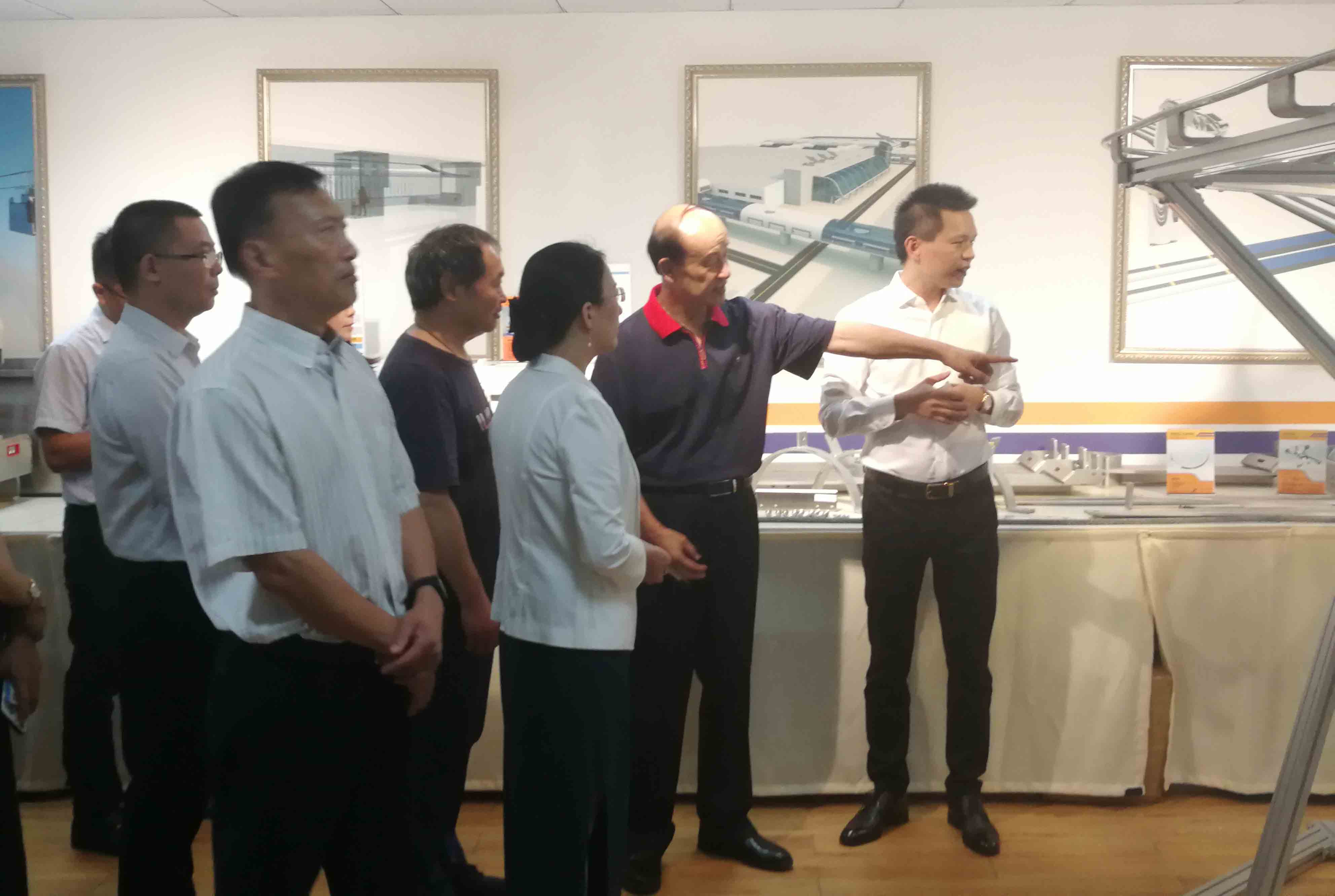 微信图片_20191102195457.jpg 微信图片_20191102195457.jpg