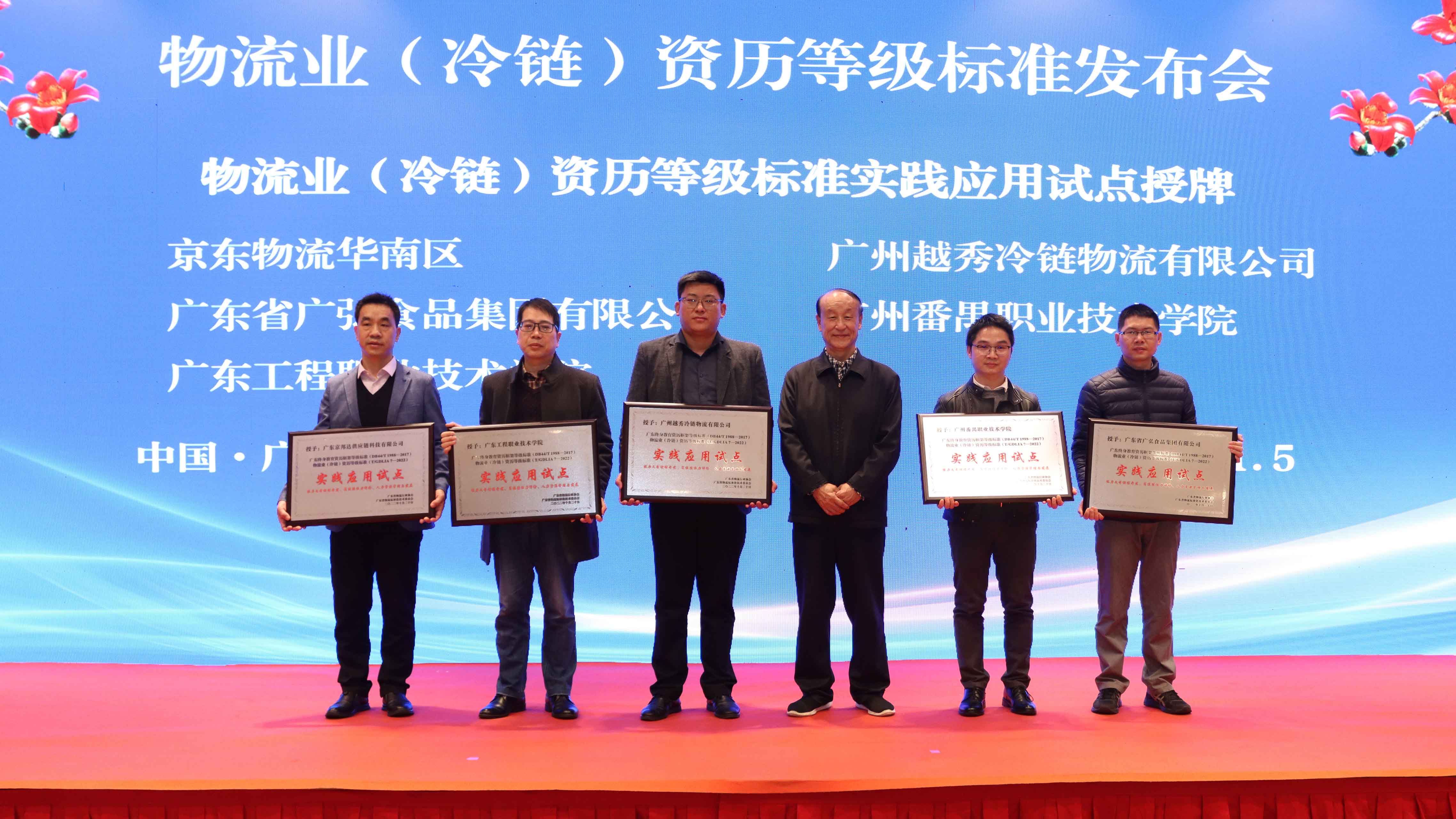 IMG_1164.jpg IMG_1164.jpg