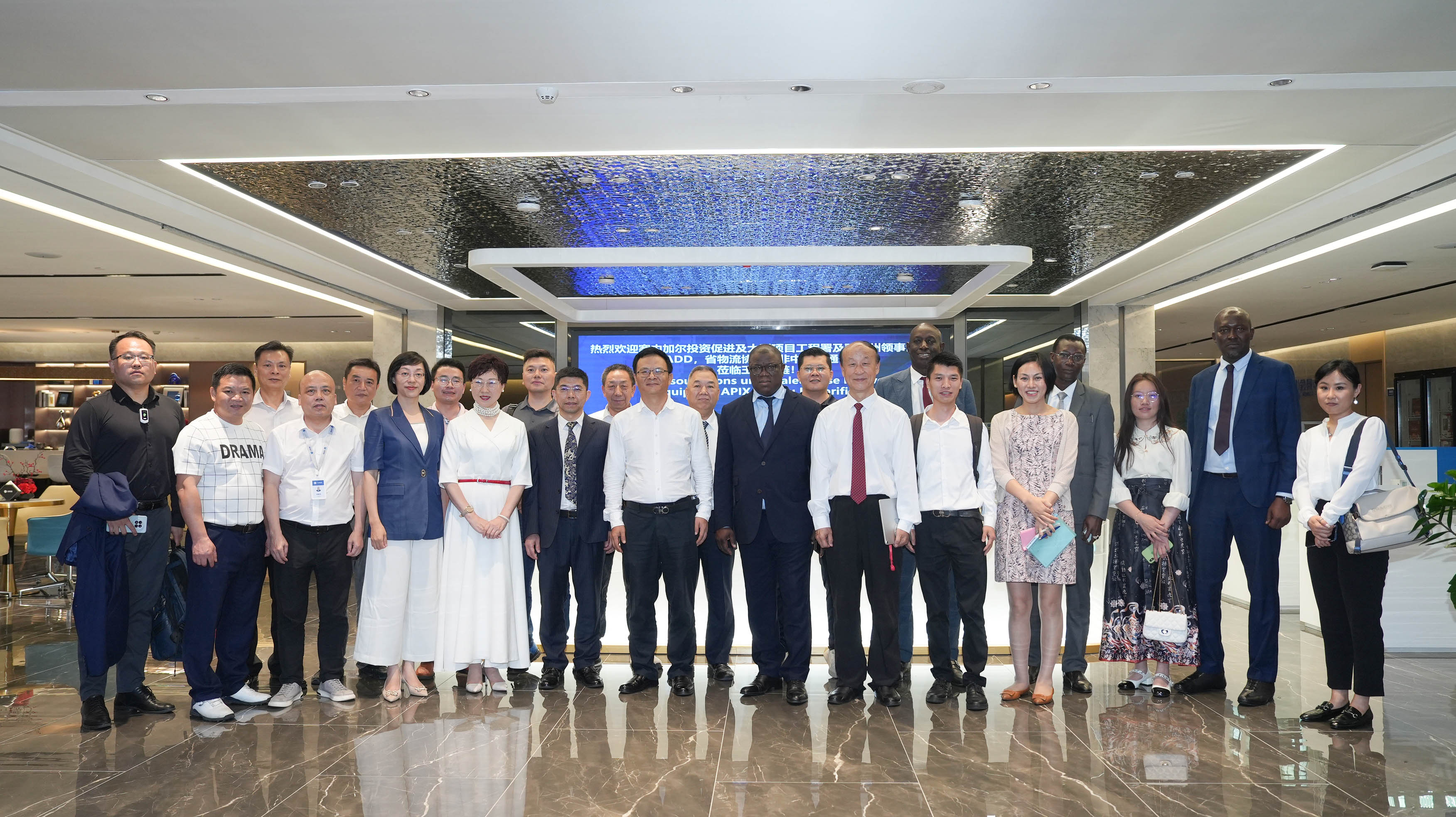 DSC09525(1).jpg DSC09525(1).jpg